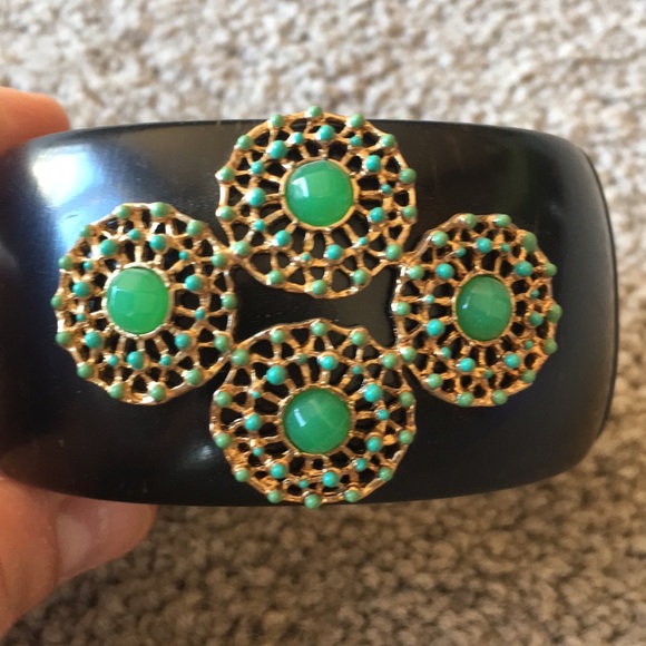 Stella & Dot stretch medallion bangle bracelet - Picture 2 of 7